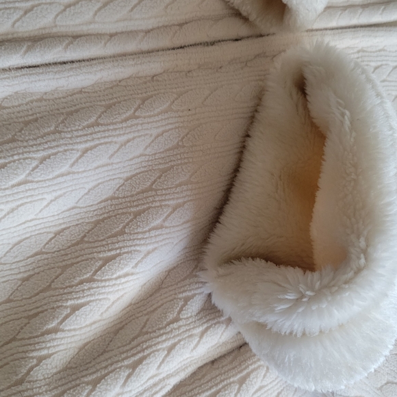 Super cozy women sweater with zipper - Picture 3 of 4